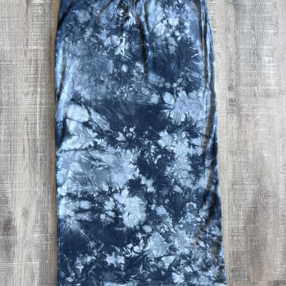 Billabong Tie Dye Blue/Back Midi Skirt - Size Small - Picture 3 of 9